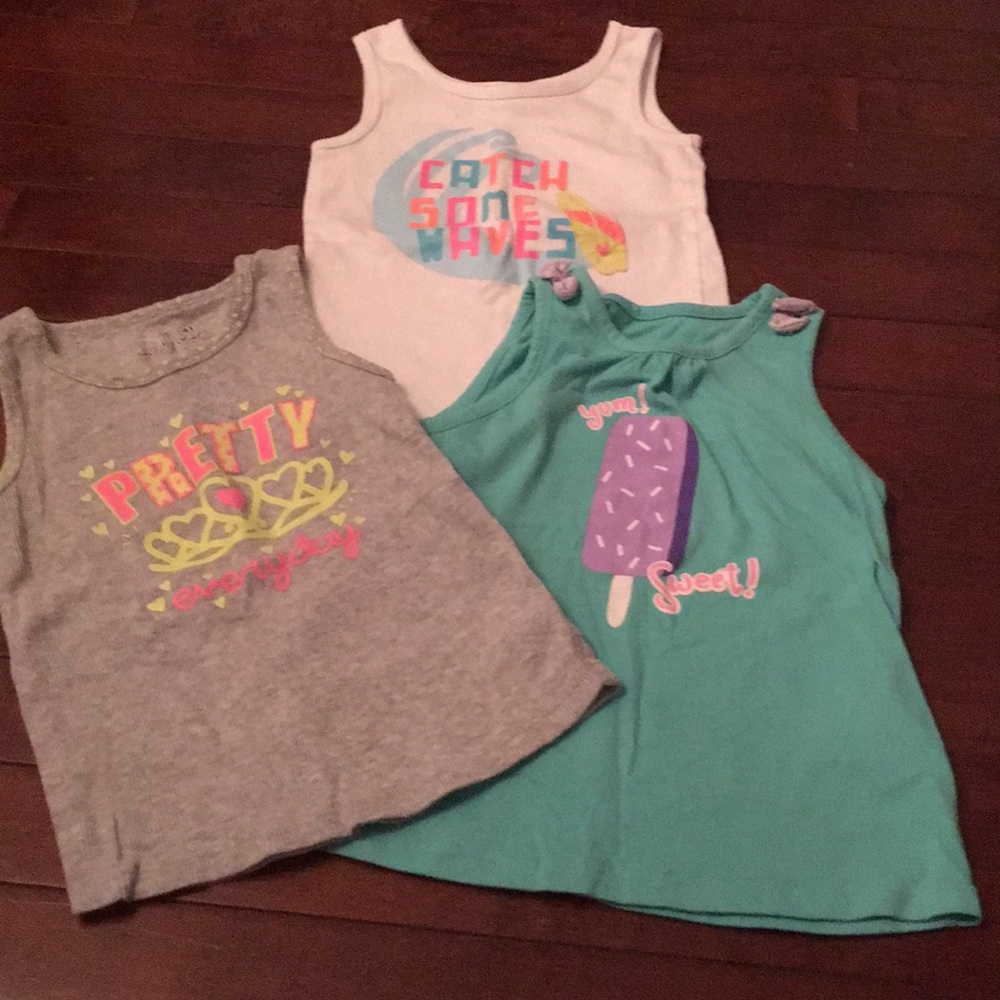 NOT FOR SALE. Tank top bundle